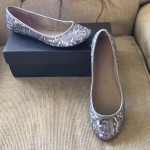Kenneth Cole silver sequin ballet flats size 9 M.